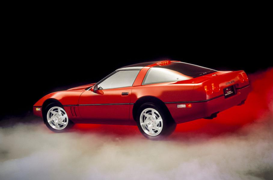 Corvette ZR-1: он привел Chevrolet в мир суперкаров