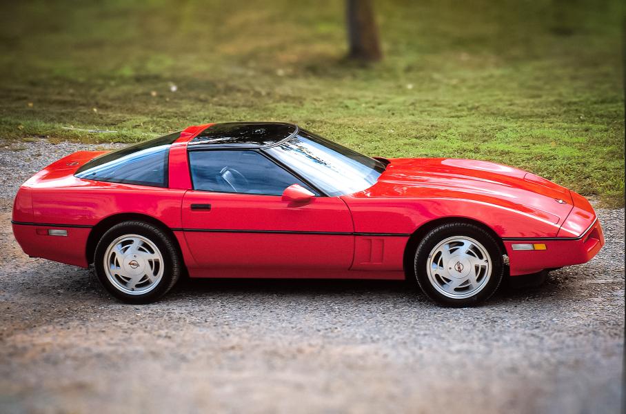 Corvette ZR-1: он привел Chevrolet в мир суперкаров