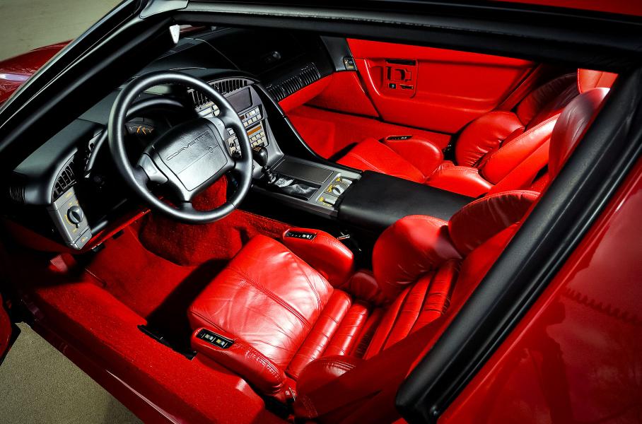 Corvette ZR-1: он привел Chevrolet в мир суперкаров