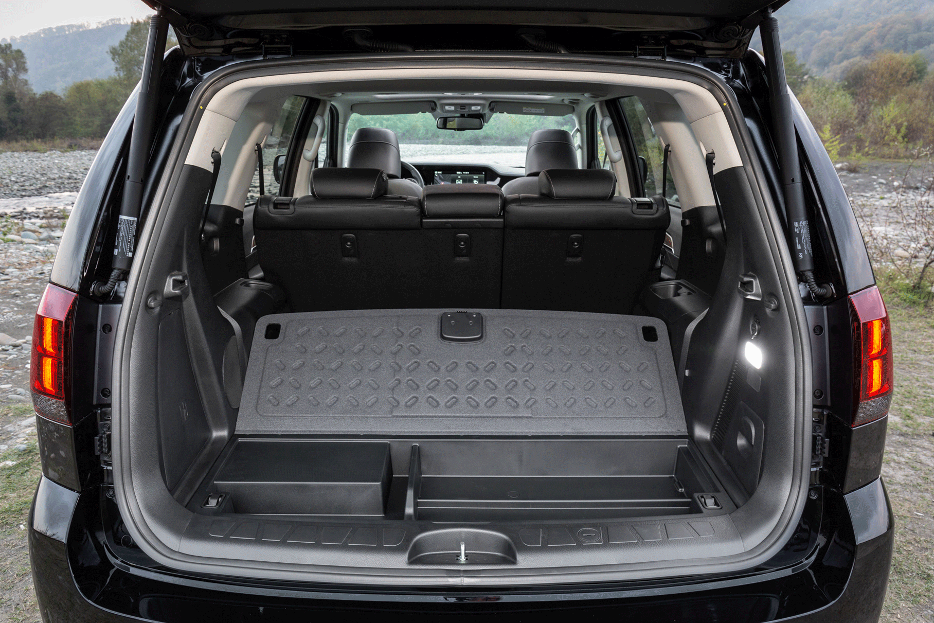 Он помнит доллар маленьким: вторая молодость Kia Mohave