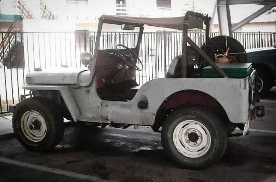 Один из первых серийных CJ-3A Farm Jeep