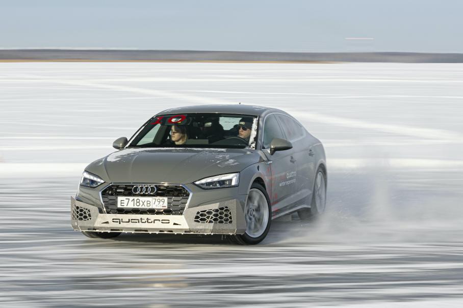 Над пропастью во льду: 14 часов за рулем Audi на замерзшем озере