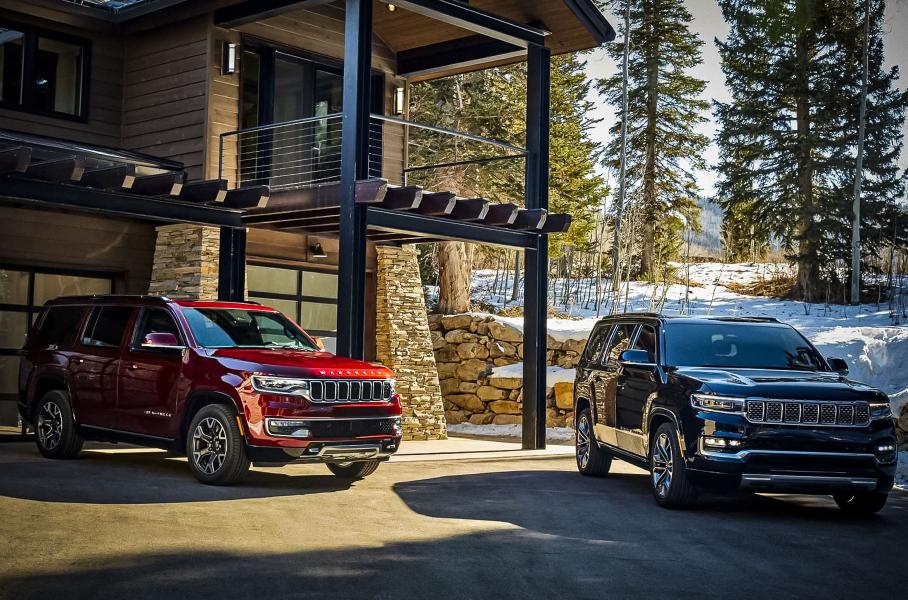 Обе модели доступны как в семи-, так и в восьмиместной конфигурациях и в трех исполнениях: Series I, II и III