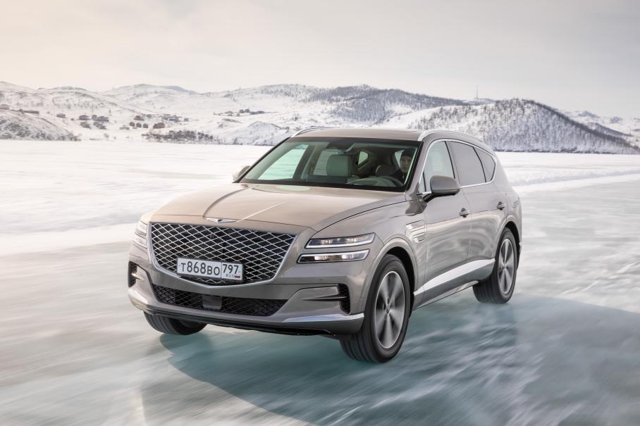 Для GV80 предлагаются два варианта дизайна дисков — 20- и 22-дюймовые