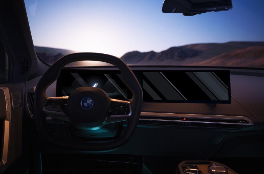 BMW iDrive 8: мультимедиа будущего