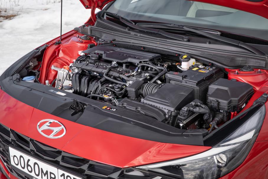 Тест Hyundai Elantra: тайна загадочного кружка