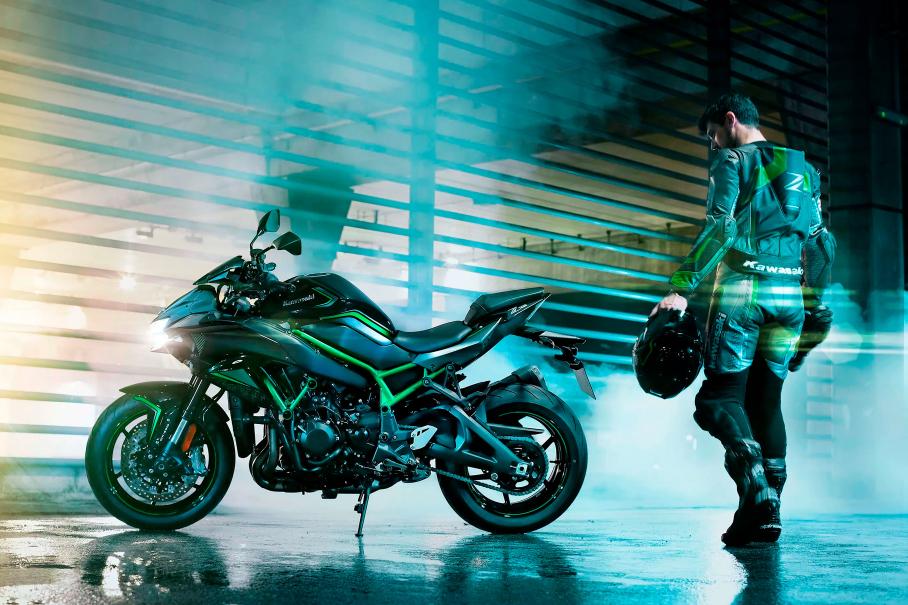 Голая сила: что такое нейкед-байк