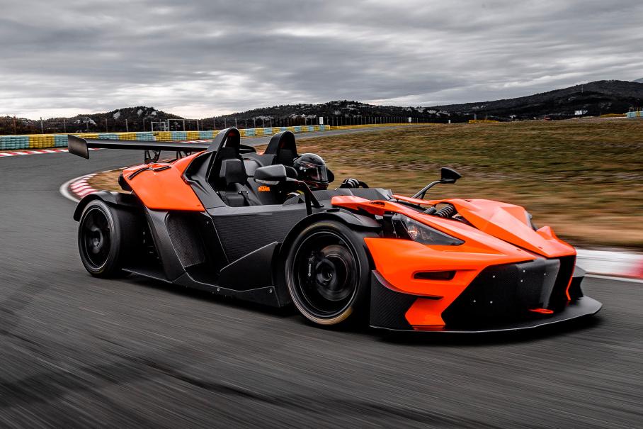 Кентавры: невероятные автомобили мотоциклетных брендов