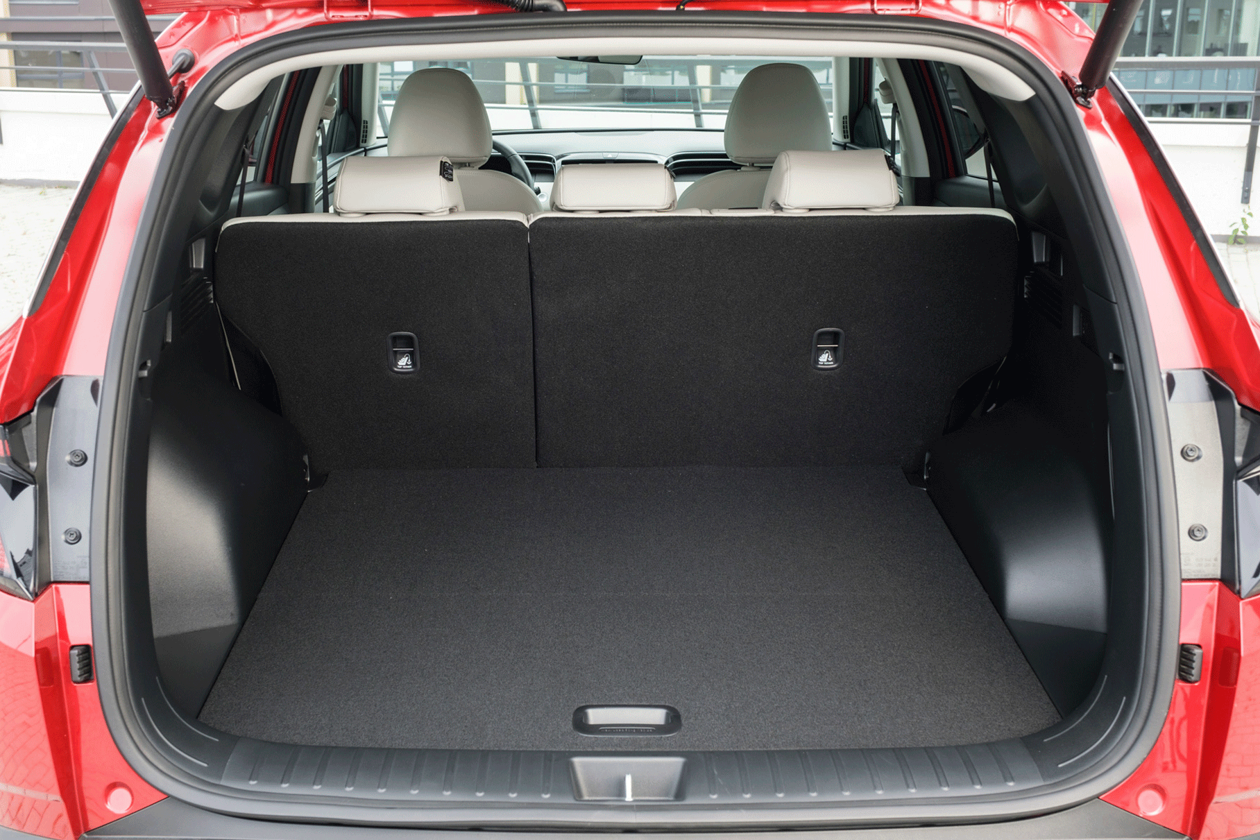 Ездим на новом Hyundai Tucson с космическим дизайном