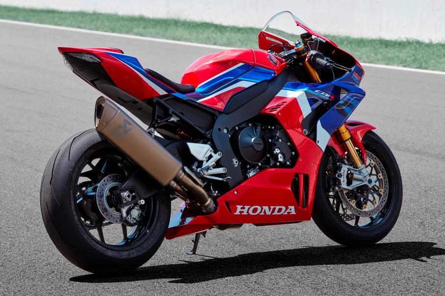Honda CBR1000RR-R Fireblade SP 2020 года