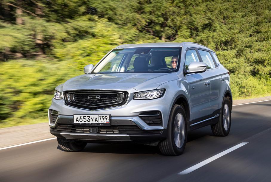 Подвеску пробить почти невозможно, а менее массивные, чем в Тугелле колёса (18 дюймов против 20) дают меньше вибраций и исключают ощущение дряблости