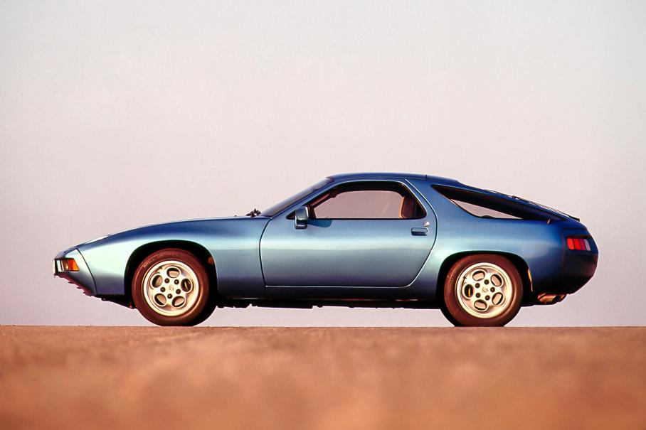 Porsche 928: свой среди чужих, чужой среди своих