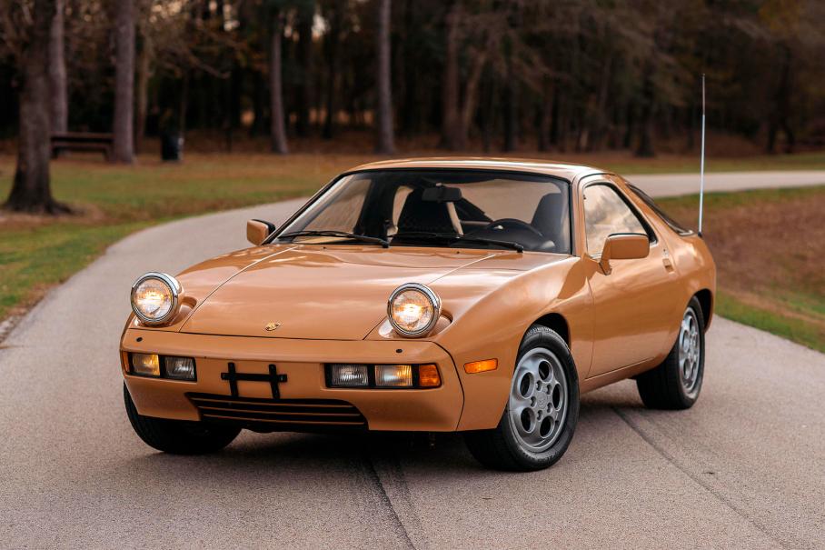 Porsche 928: свой среди чужих, чужой среди своих
