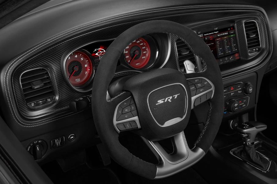 10 конкурентов Mercedes-AMG GT 63 S E Performance