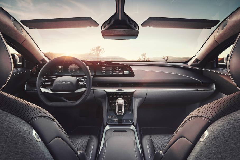 10 конкурентов Mercedes-AMG GT 63 S E Performance