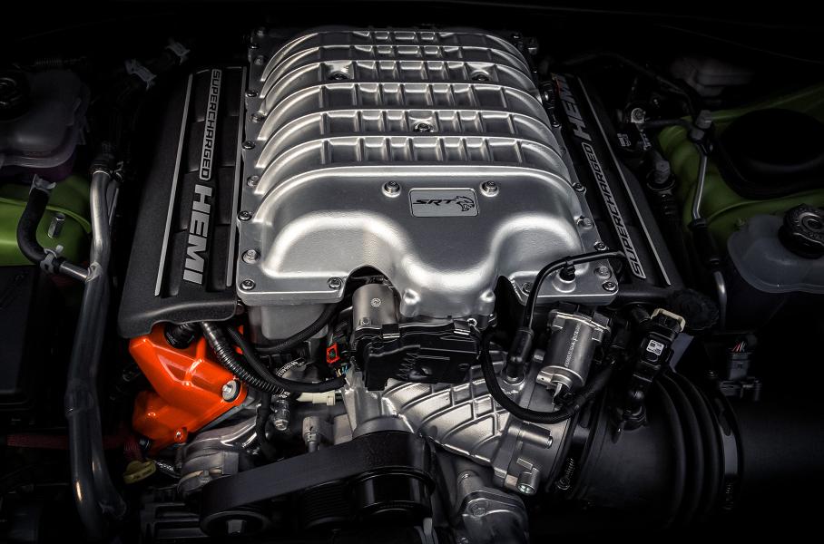 Под капотом Dodge Challenger SRT Hellcat