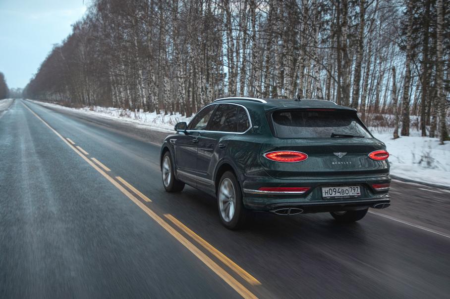 Bentayga оснащается активными стабилизаторами поперечной устойчивости на 48-вольтовой сети