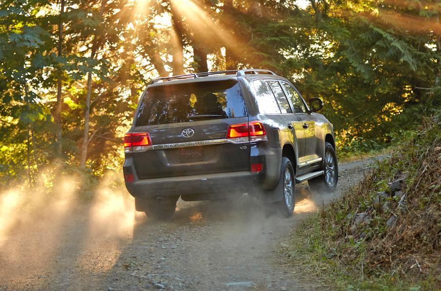Toyota Land Cruiser 200 в американской спецификации