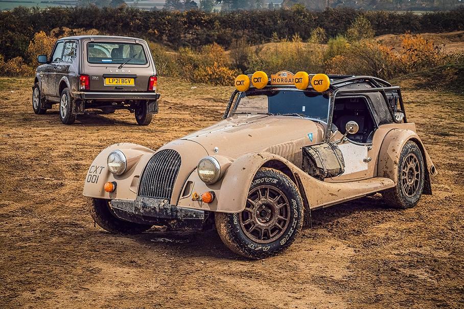 Lada Niva 4x4 и Morgan CX-T