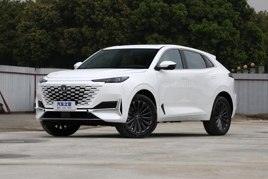 Changan Uni-K снова задерживается по пути в Россию