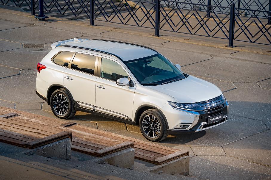 Посмотрите, какие марки автомобилей не покупают в России во второй раз