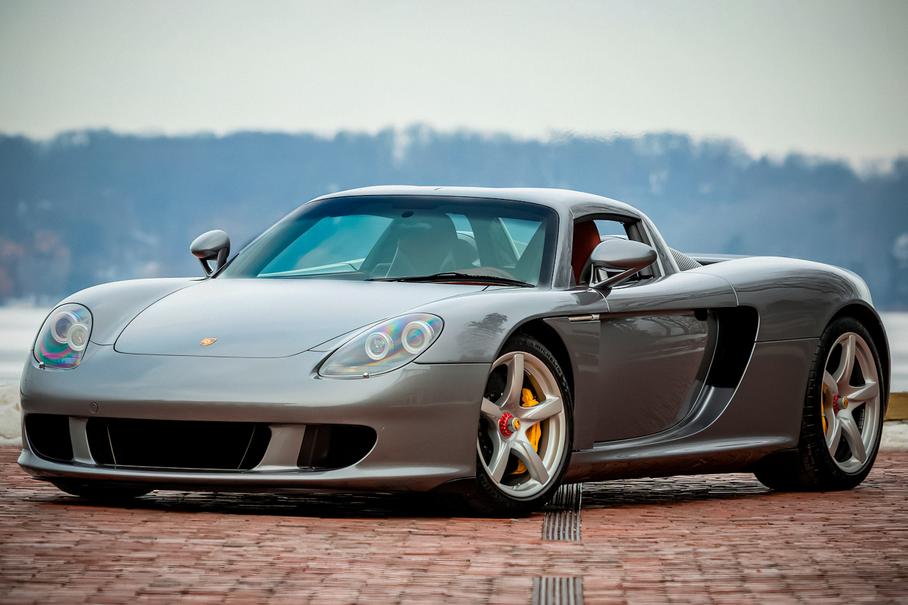 17-летний Porsche Carrera GT почти без пробега могут продать за рекордную сумму