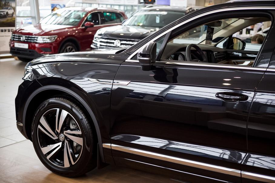 Реакция авторынка на обрушение рубля: ажиотажа пока нет