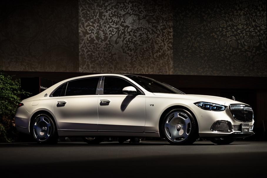 В России резко подорожали автомобили Mercedes-Benz