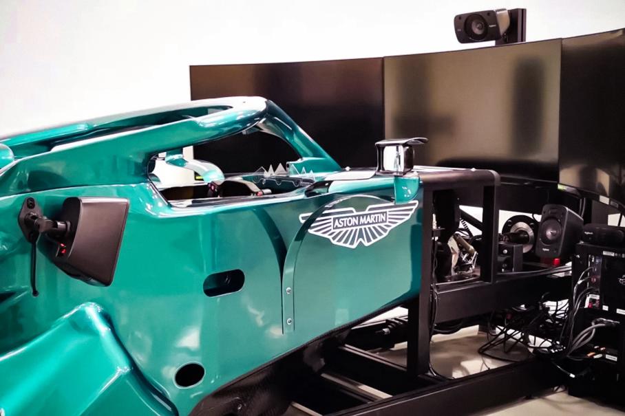 Для Себастьяна Феттеля из настоящего болида сделали домашний гоночный симулятор