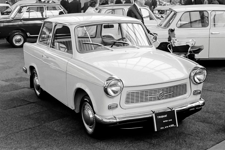 Свет в конце тоннеля: автомобили-герои кризисов