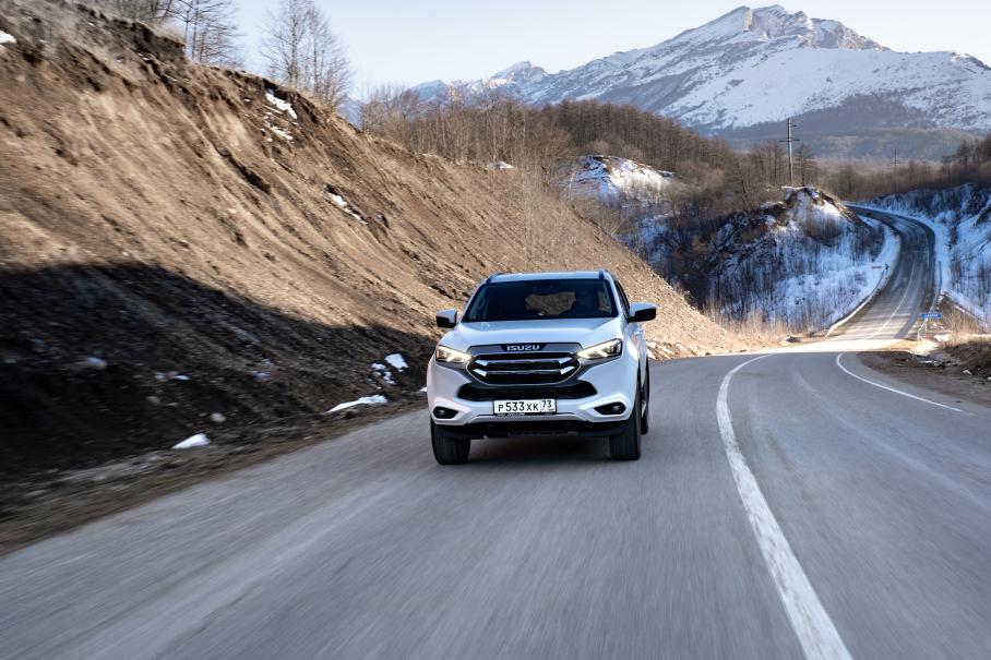 Isuzu Mu-X — лучший рамник для приключений?