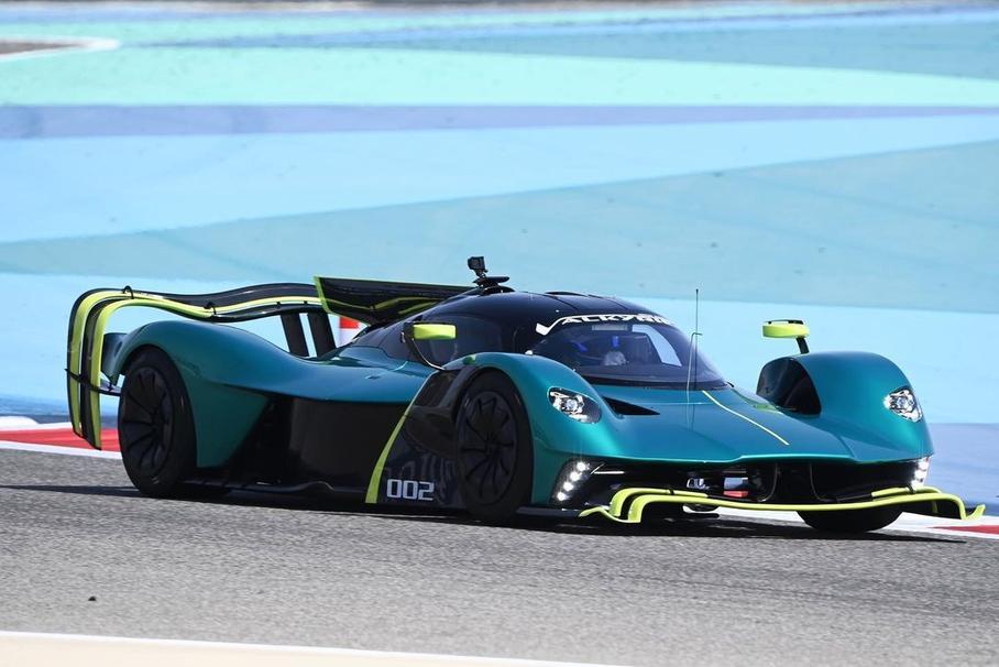 Aston Martin показал Valkyrie AMR Pro в движении