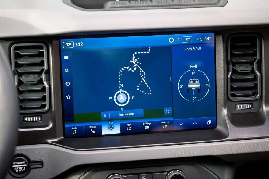 Внедорожники Ford «упростят», лишив штатной навигации