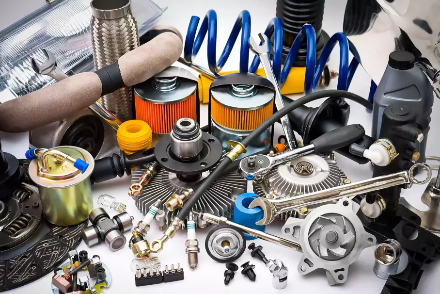 Российские автосервисы будут сами выпускать запчасти для иномарок без лицензии