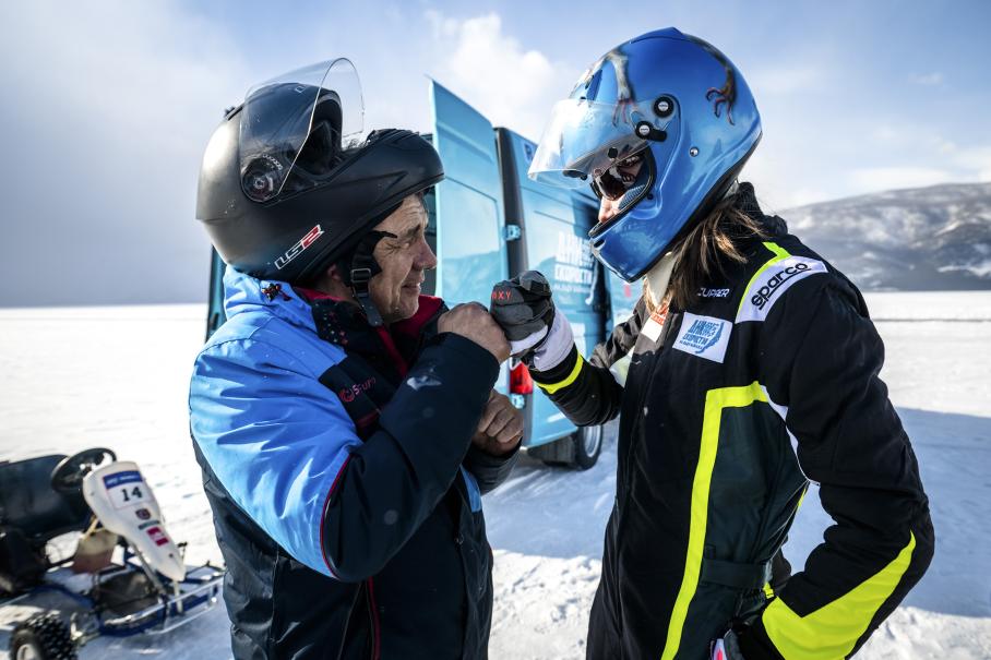 «Дни скорости на льду Байкала»: грузовики и новые рекорды