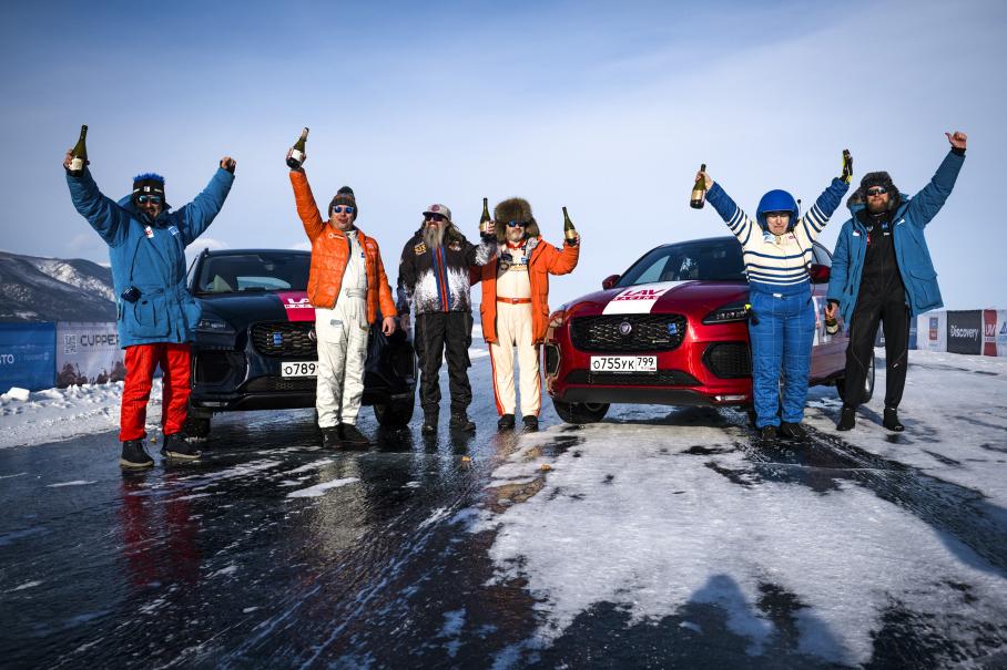 «Дни скорости на льду Байкала»: грузовики и новые рекорды