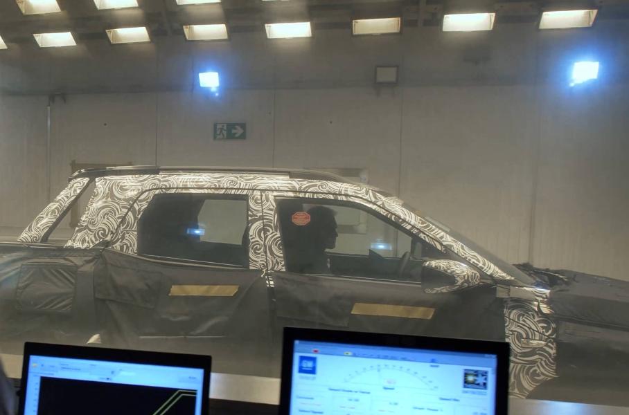 Кадр их видео с испытаний Chevrolet Montana