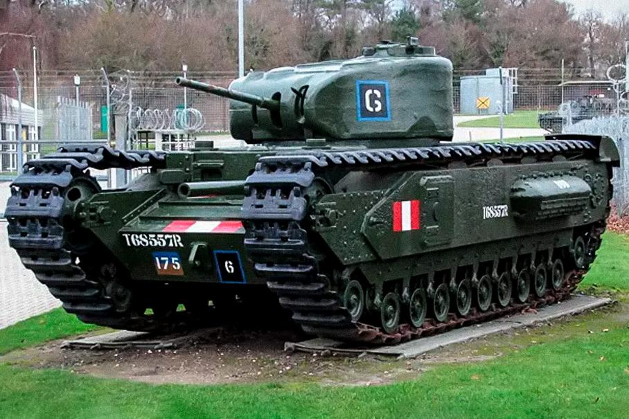 Чужое ремесло: танки от автомобильных компаний