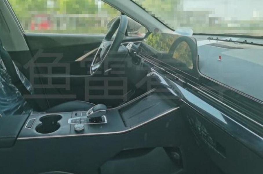 Интерьер экспортного кросс-купе Chery Omoda 5