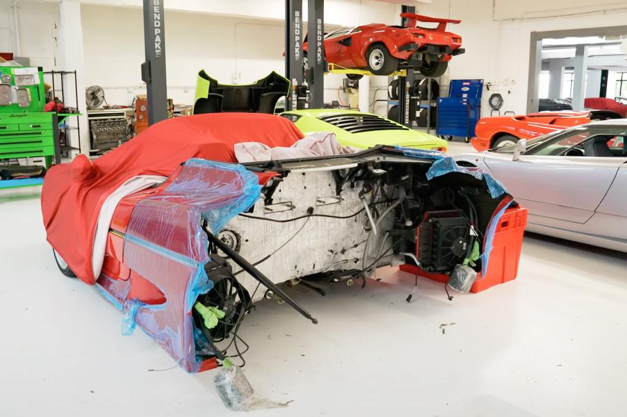 Угнанный Ferrari, который нашли и разбили агенты ФБР