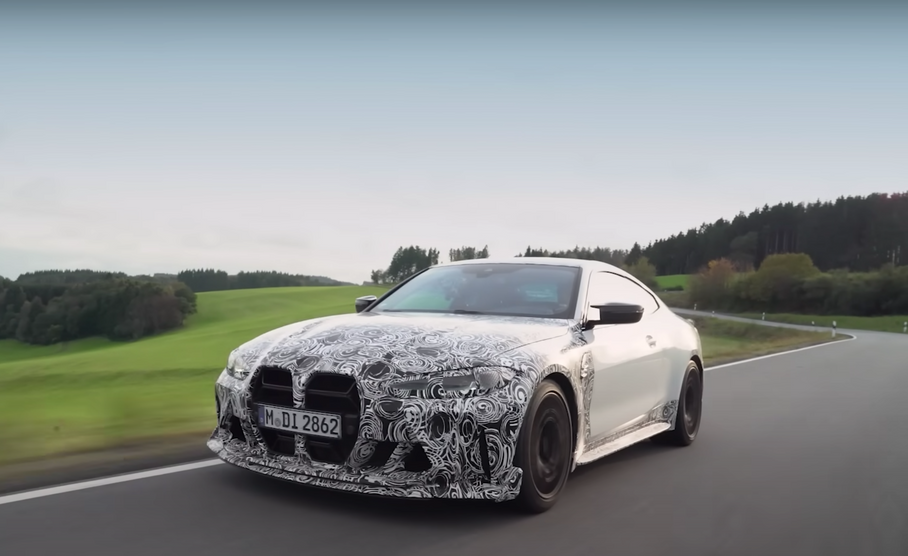 BMW показала новую M4 CSL в движении