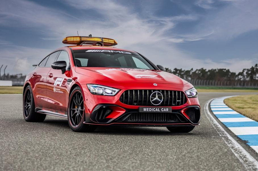 Mercedes-AMG GT 63 S 4Matic+ — медицинский автомобиль чемпионата Формулы-1 сезона 2022 года.