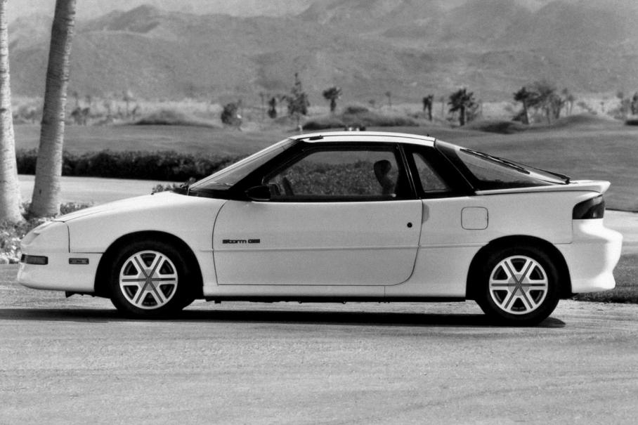 Имя на вырост: заурядные автомобили с громкими названиями