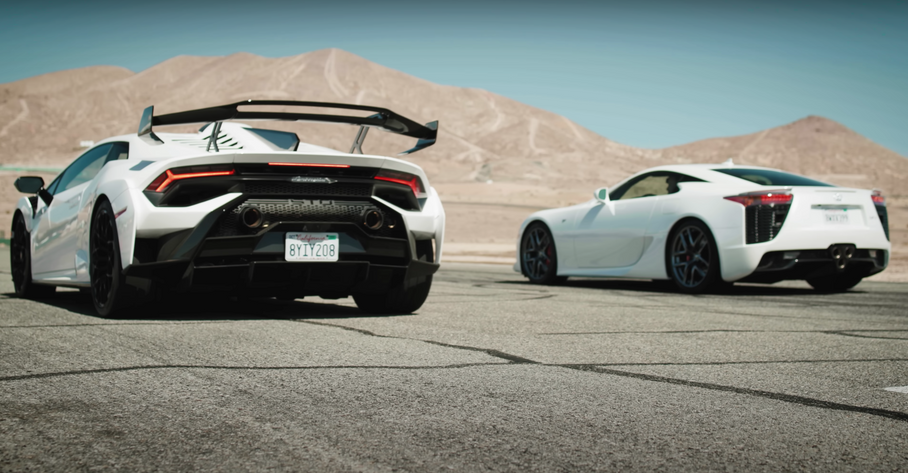 Lexus LFA и Lamborghini Huracan STO сравнили в дрэг-гонке