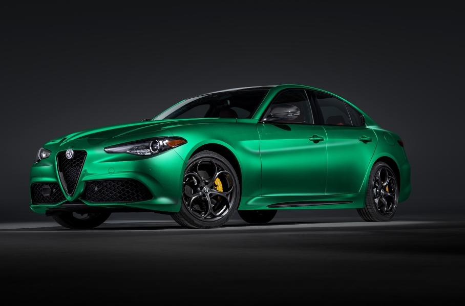 Alfa Romeo выпустила спецверсию Giulia для Канады