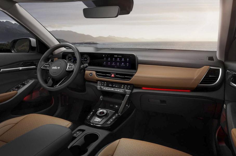 Kia Seltos впервые обновился: посвежевшее «лицо» и большой экран в салоне