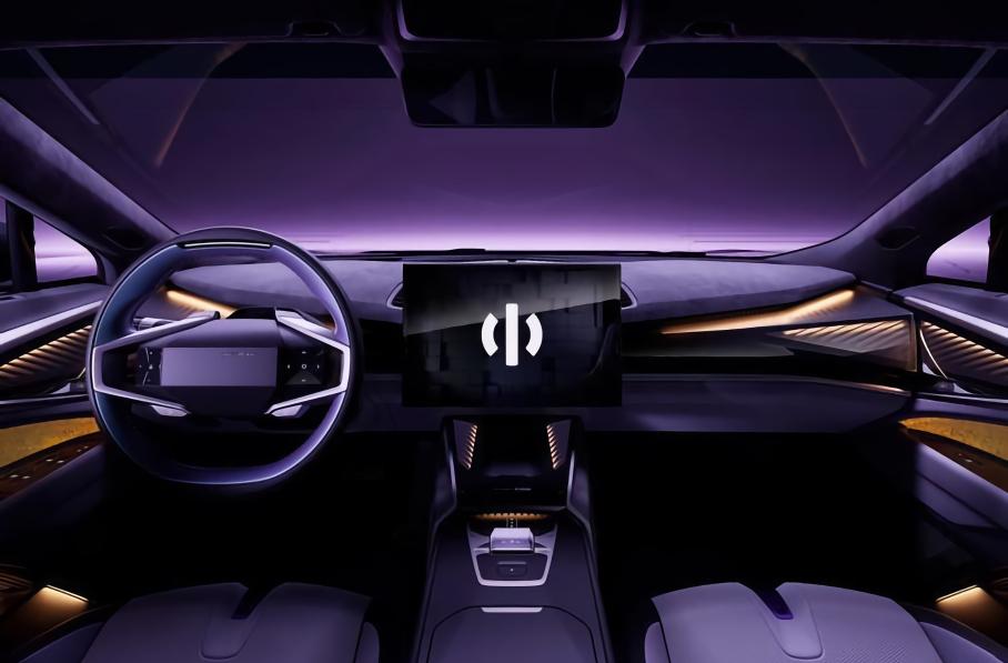 Китайский электрокар HiPhi Z оснастили роботизированным манипулятором