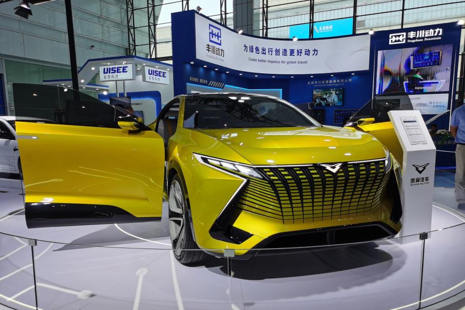 Экс-суббренд Chery показал эффектный 440-сильный кроссовер