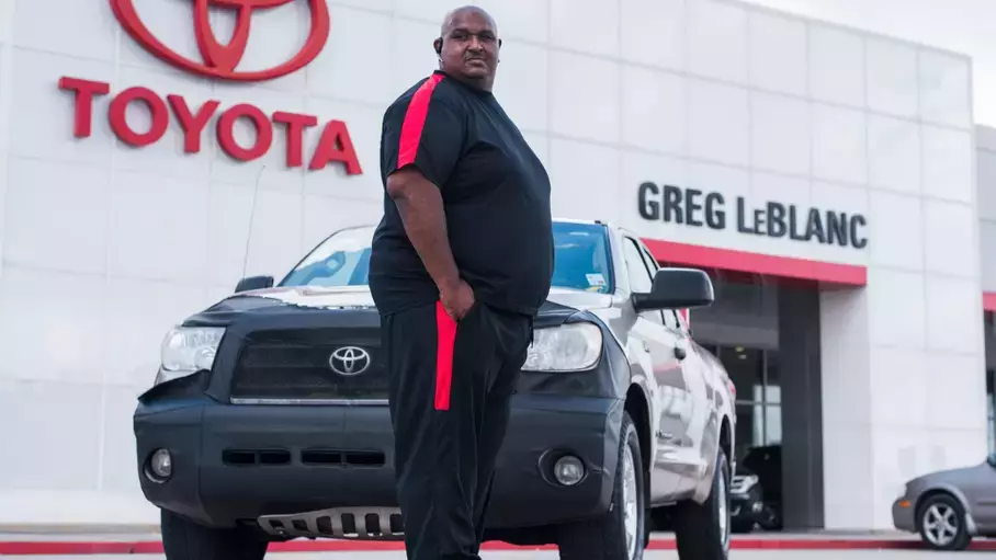 Виктор Шеппард и его старая Toyota Tundra