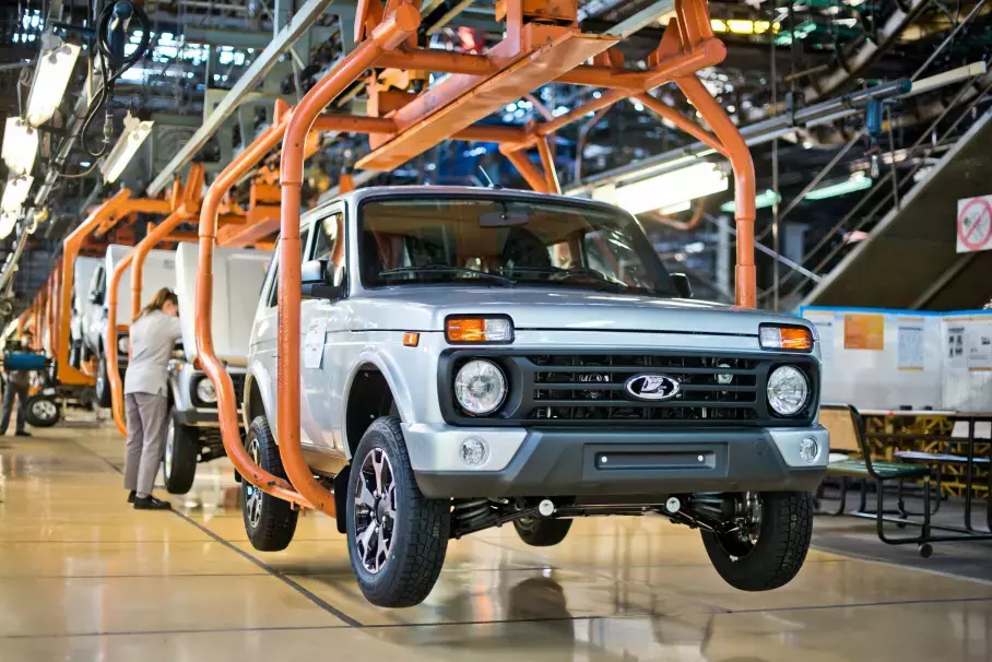 Европейцы оценили упрощенную Lada Niva